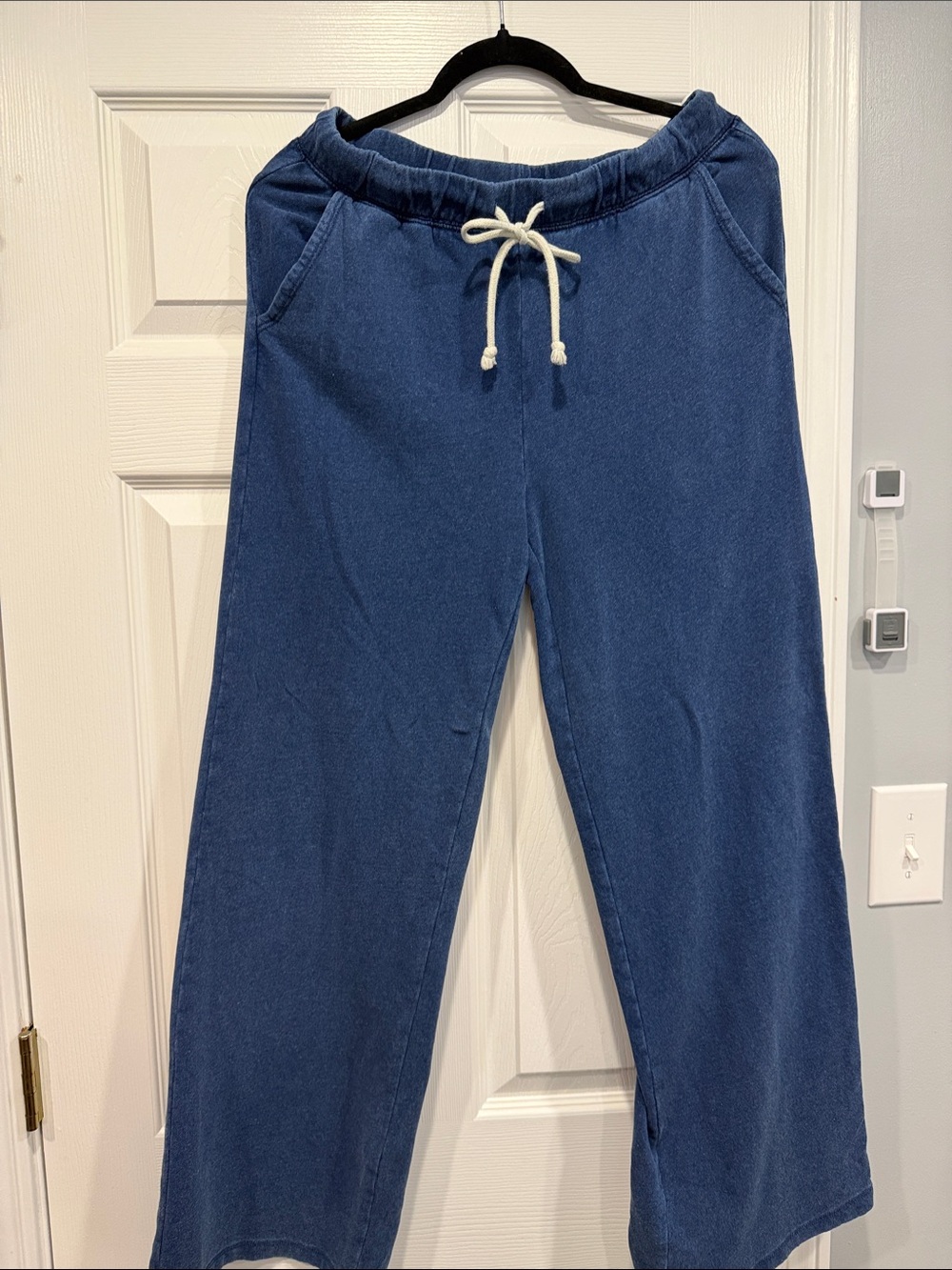 Z Supply Women’s Relaxed Drawstring Jeans - Navy Blue